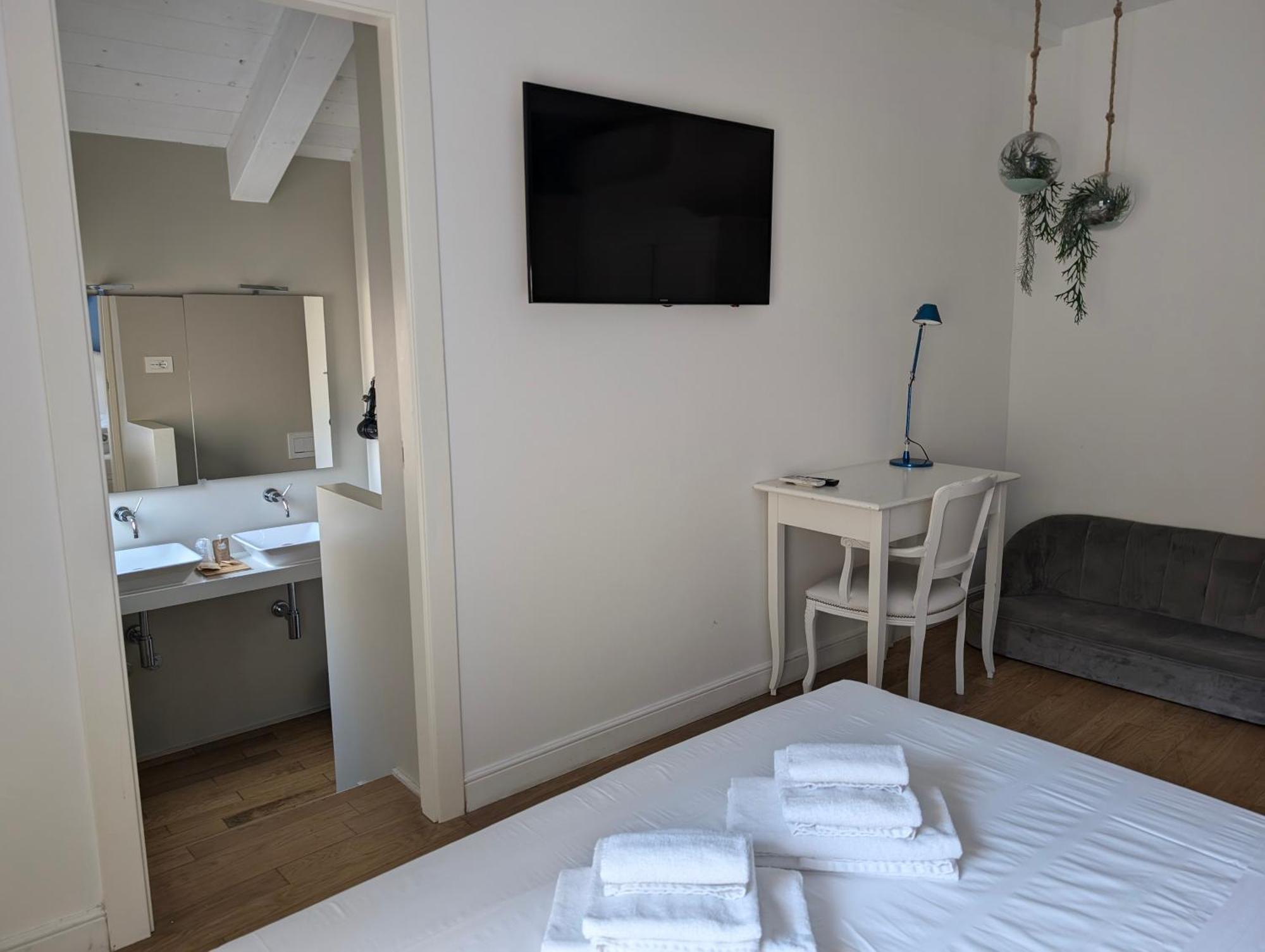 Cosmopolitan Central Rooms 博洛尼亚 外观 照片
