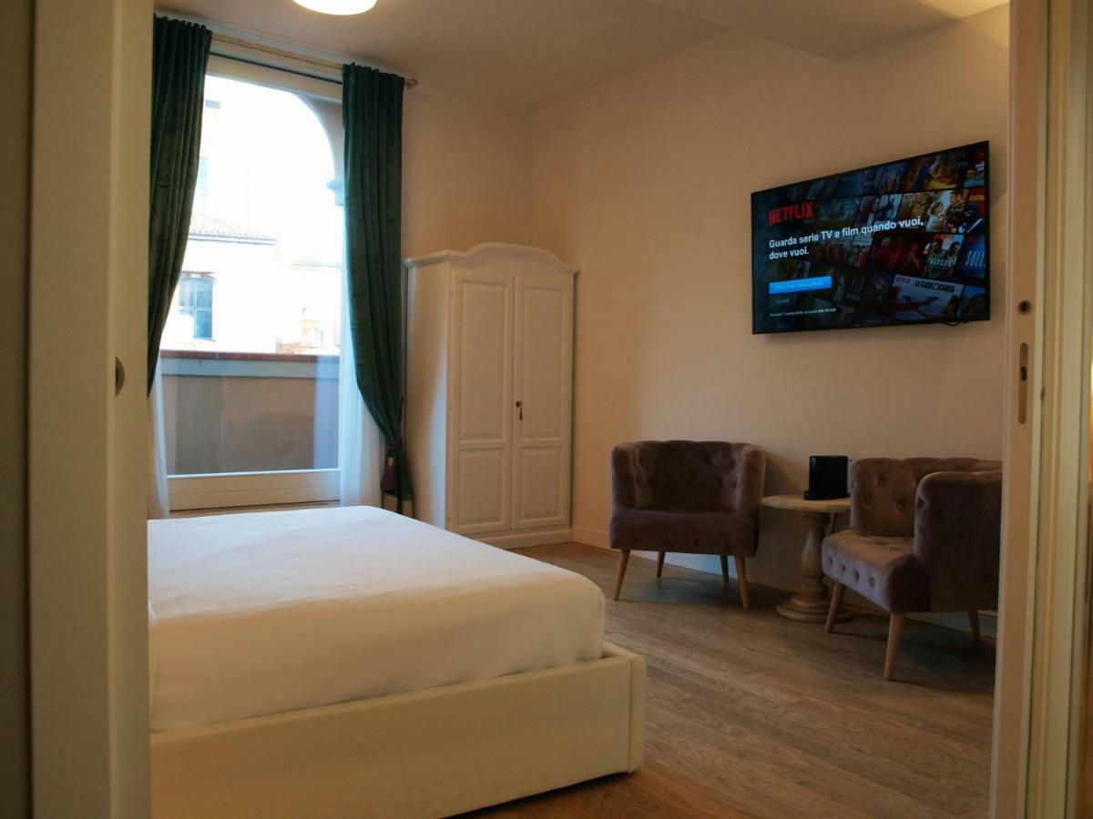 Cosmopolitan Central Rooms 博洛尼亚 外观 照片